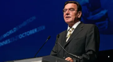 Шрьодер: Политически проблеми не се решават с бомби