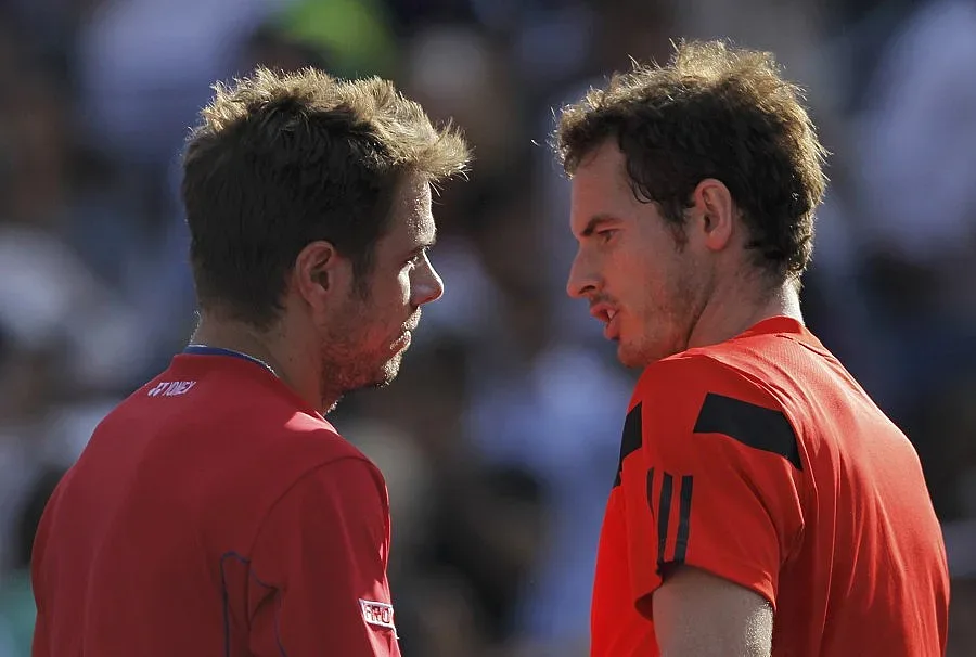 Вавринка изхвърли шампиона Мъри, на полуфинал е с Джокович