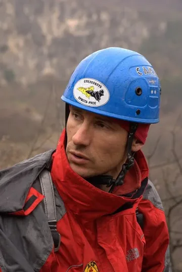 Българин с рекорд в най-дълбоката пещера