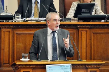 Местан: Не можем да сме неутрални към трагедията в Сирия