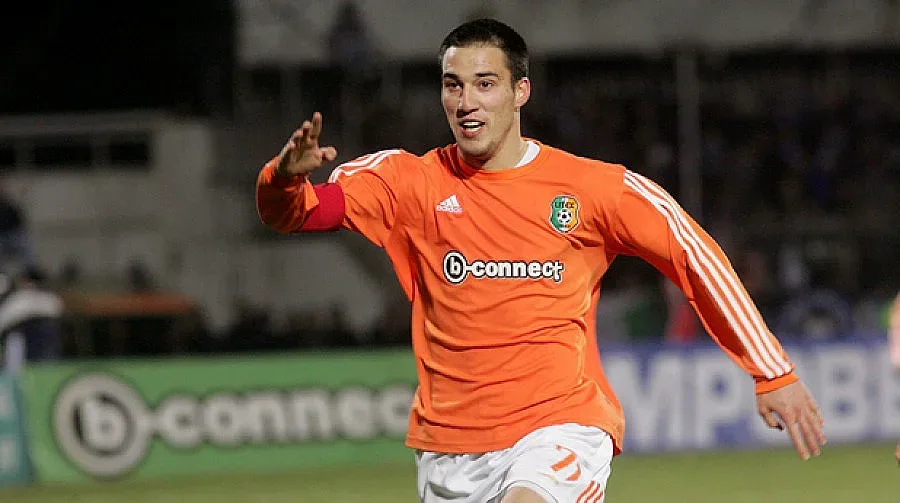 Попето бди като квачка в Правец