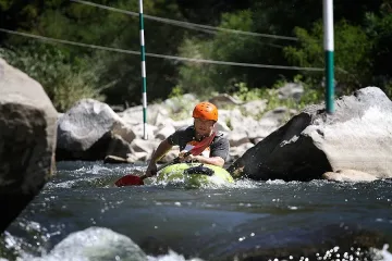 Стотици каякари на събор за Съединението край Струма