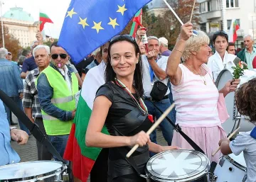 МВР: Идват с автобуси на протеста