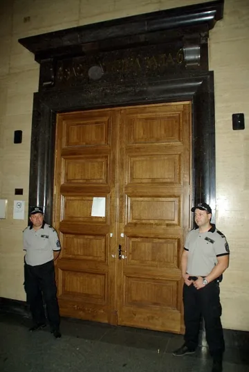 Скачат таксите за дела срещу длъжници