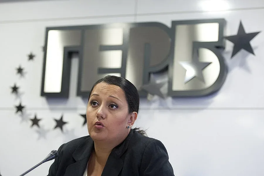 Павлова: В парламента има нужда от твърда опозиция