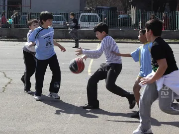 700 школа пред фалит