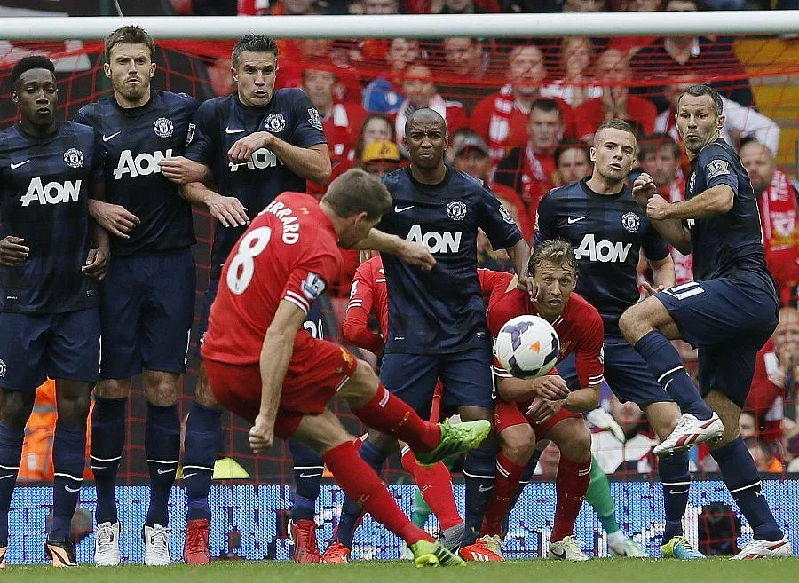 Сготвиха "Дяволите" в казана "Анфийлд"