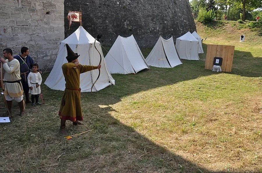 Средновековни стрелци оживяват „Баба Вида"