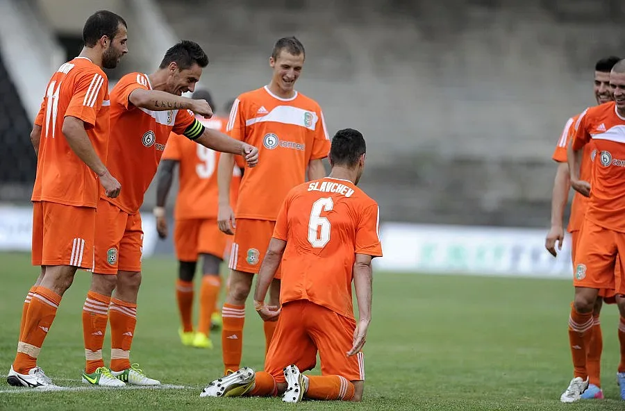 Литекс на върха в А група