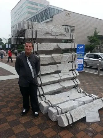 Млад скулптор взе международна награда