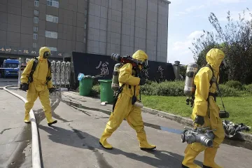 Теч от хладилен склад уби 15 в Китай