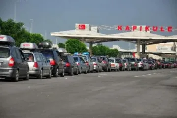 Границите ни затапени от километрични опашки