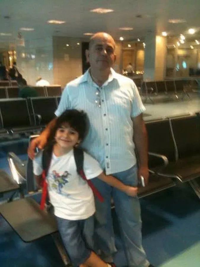 Харес Набхан: Властта изби с газ и свои