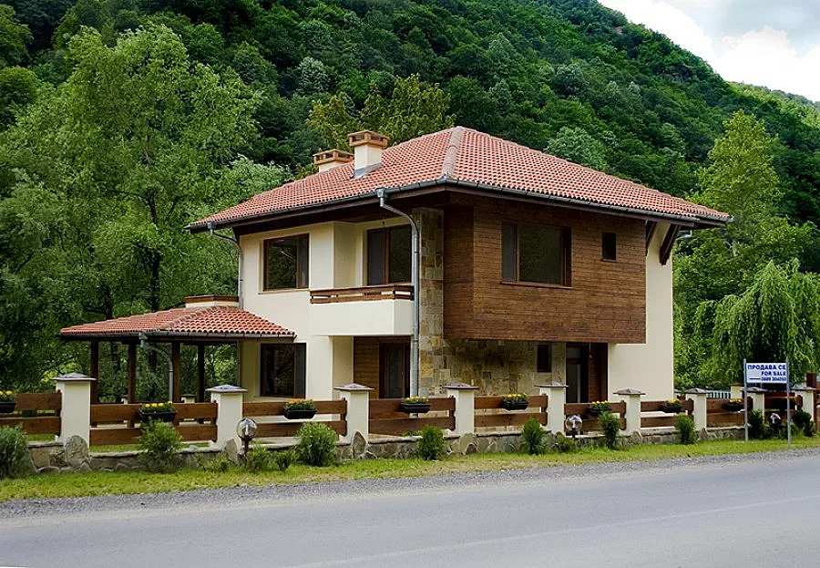 Инвеститор от ЮАР строи къщи в Балкана