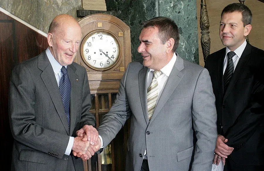 Сакскобургготски: Медийните престрелки не са градивни 