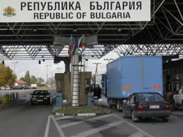 Километрична опашка на Калотина 