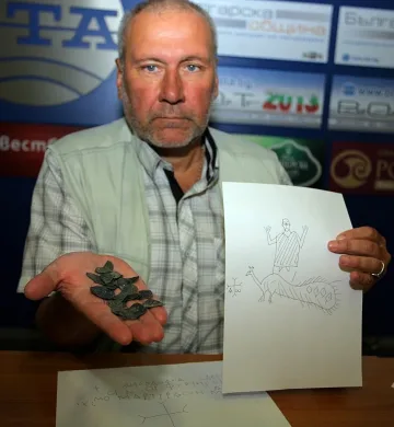 Овчаров зарязал четката заради съкровища 