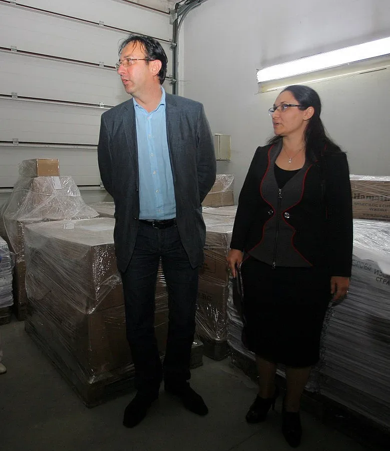 Мъжко момиче командва агентите