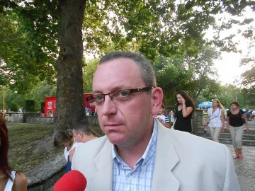 Покриват дълга към българското кино