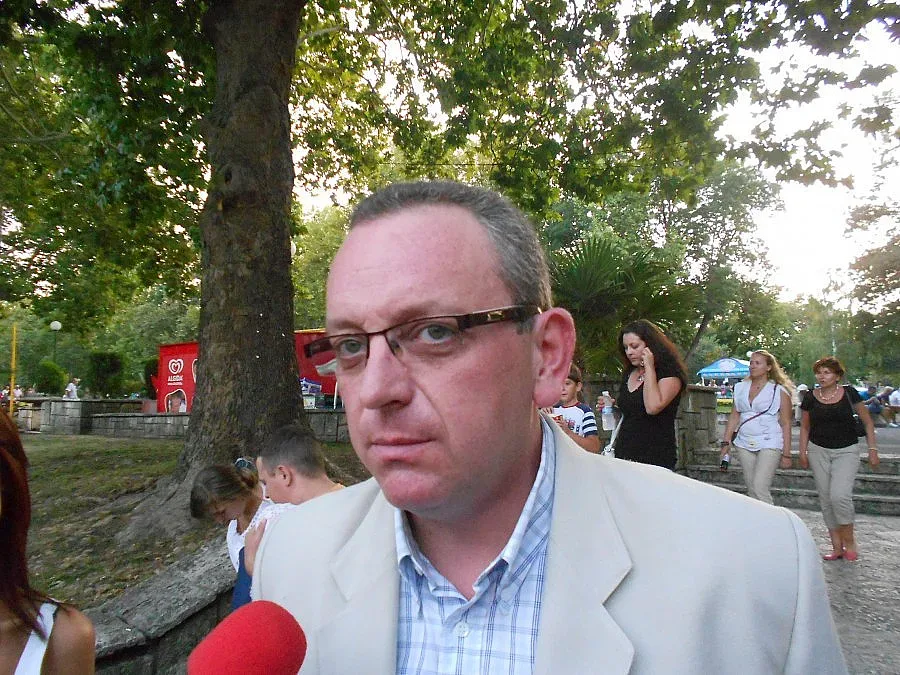 Покриват дълга към българското кино