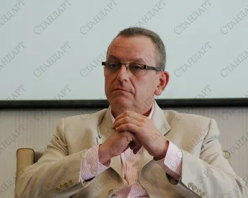 Културният министър Стоянович готов на диалог с общините