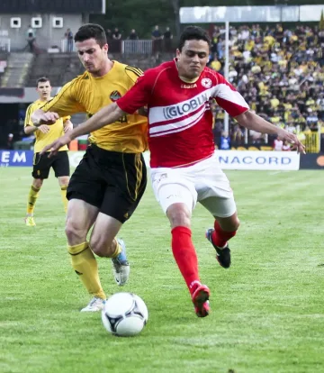 Станислав Тодоров свири ЦСКА - Ботев Пд