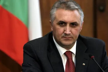 Не да затварят хипермаркети, а да вкарат БГ стоки в тях