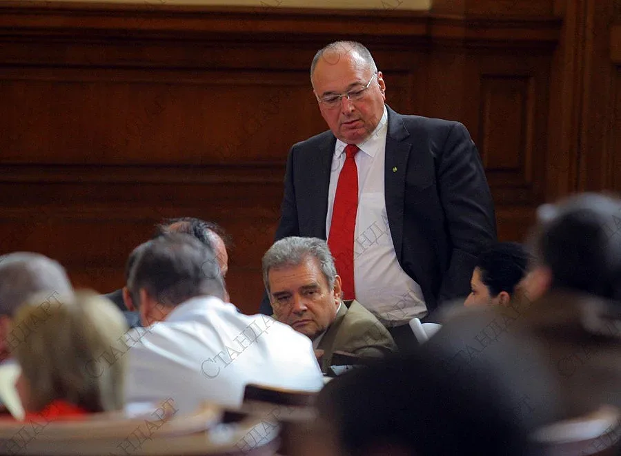 Панчев: Идеята за хипермаркетите бе само подхвърлена