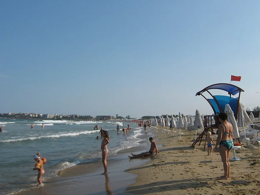 Мъж се е удавил на южния плаж в Поморие