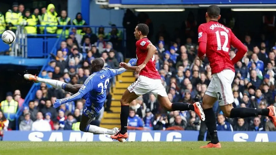 Манчестър Юнайтед и Челси завършиха с нулево равенство