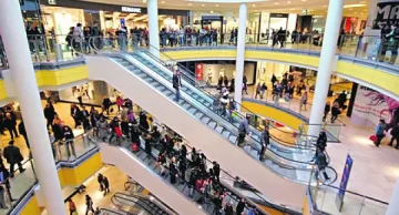 Отложиха събуждането от кома на малкия Стефчо