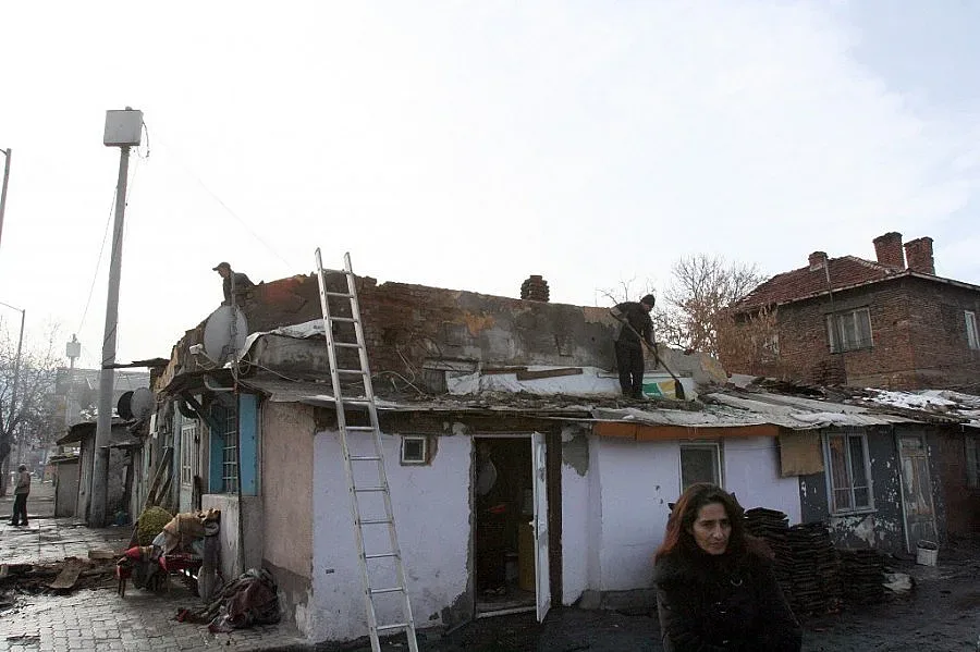 Събарят 62 къщи в ромската махала в Стара Загора
