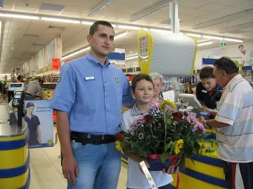 11-годишният Илиан бе първият клиент на "Лидл" - Добрич