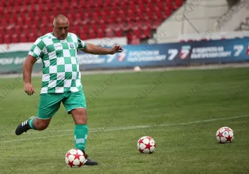 Бойко Борисов дебютира в професионалния футбол