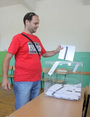 Референдумите влизат в комплект с изборите