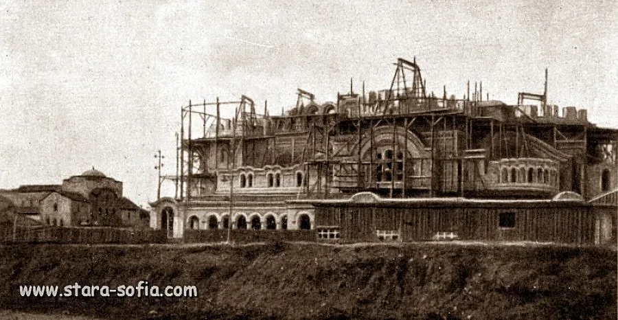 Камбаните на "Невски" кънтят на 30 километра