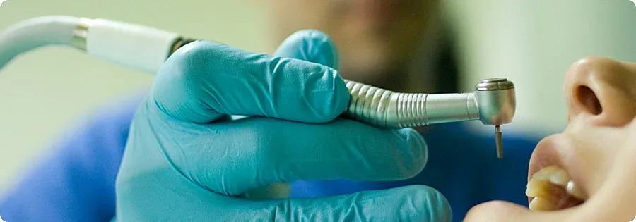 Стоматолози спират да работят с НЗОК