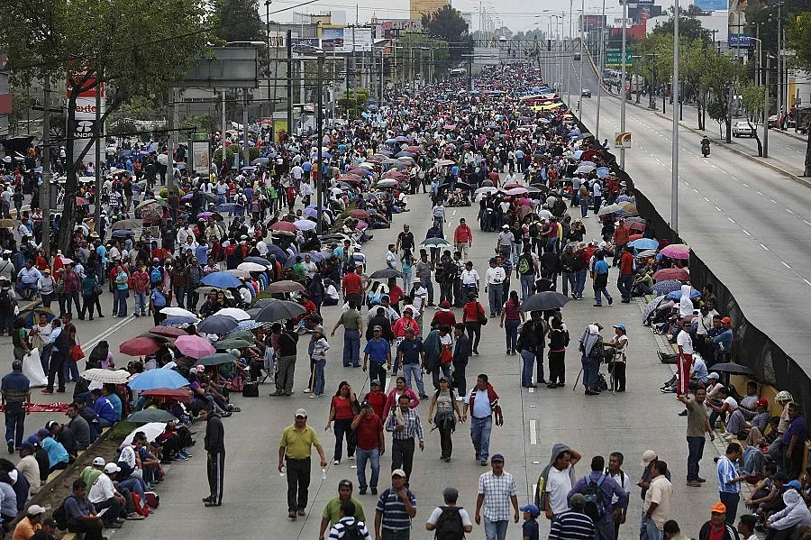 Учители от Мексико стачкуват