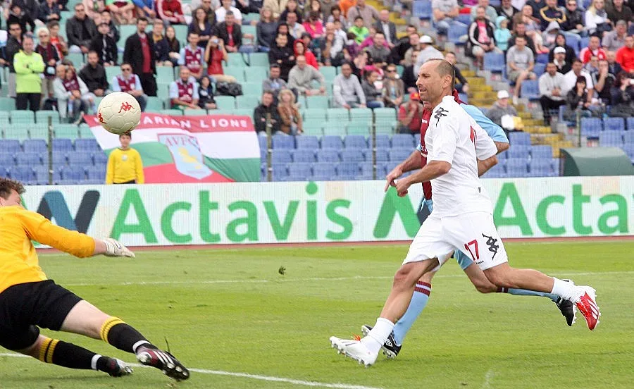 Марто Петров се връща в Англия