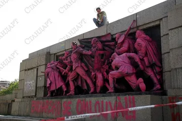 Вигенин не иска да се драматизира с боядисания паметник