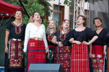 Деси от Стара Загора омайва Лондон