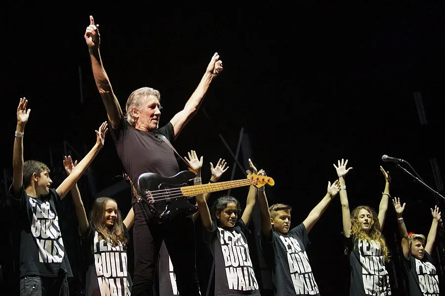 Роджър Уотърс цял живот страда за баща си