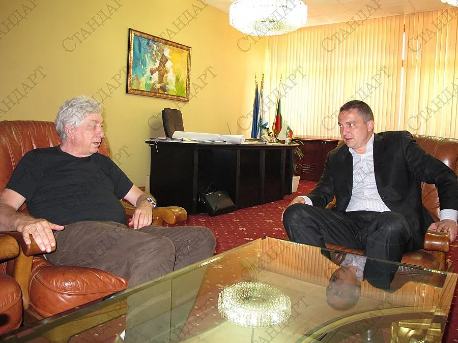 Наши водолази пазят каскадите по море в „Непобедимите 3”