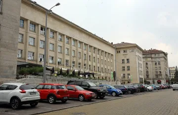 Гласуват отказ на държавата от златната си акция в БТК