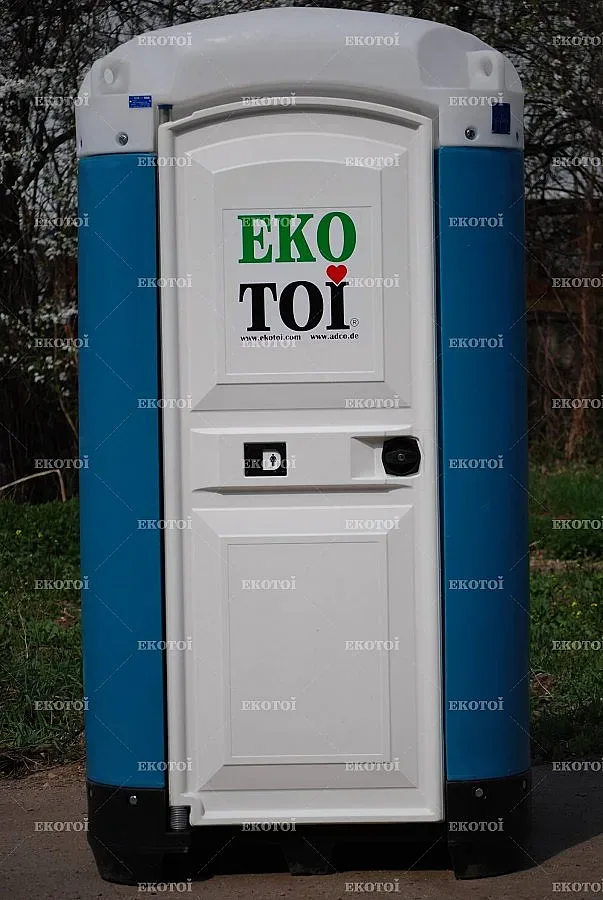 Откраднаха тоалетна от АМ "Тракия"