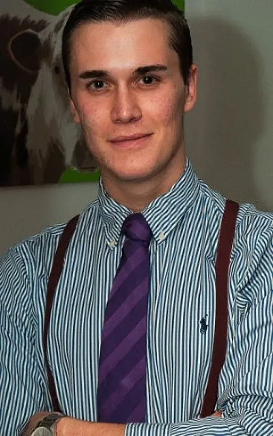 21-годишен стажант почина след 72-часов работен ден