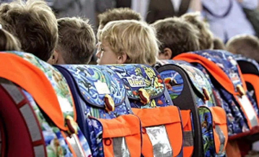 405 семейства поискаха помощ за първолаци