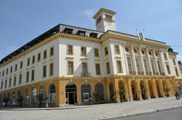 Община Сливен си търси 1,7 млн. лв., дадени като аванс