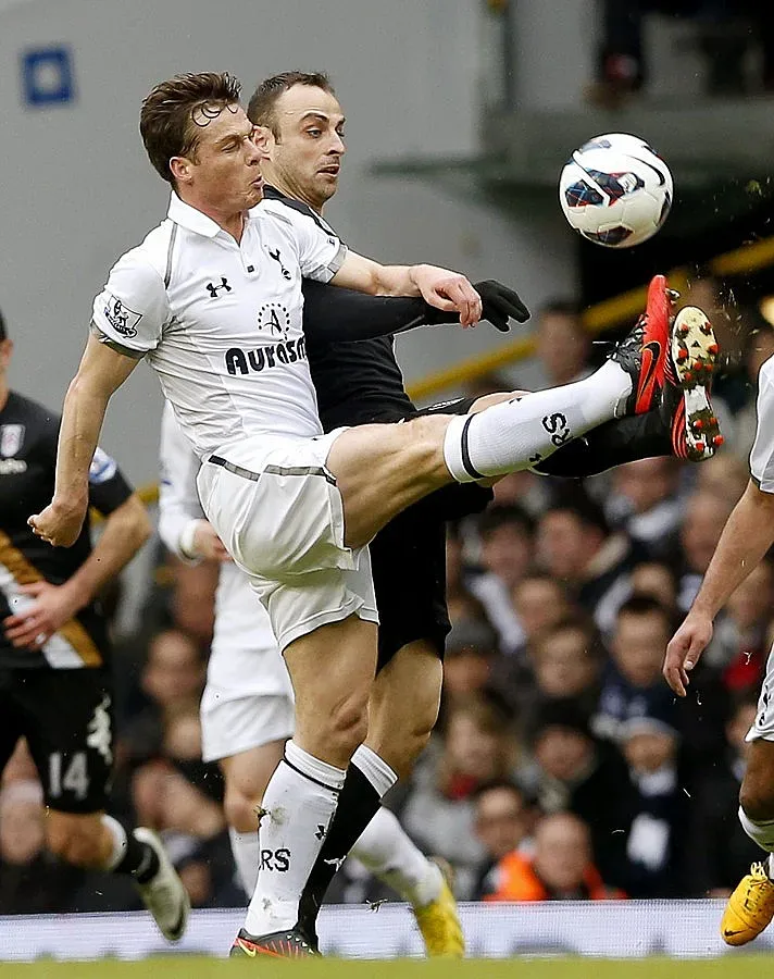 Скот Паркър подписа с Фулъм