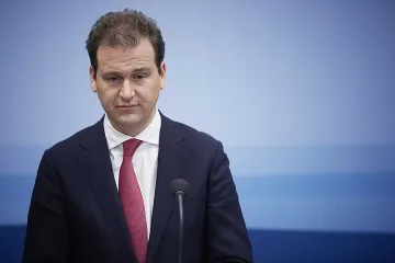 Холандия ни спира от работа в ЕС